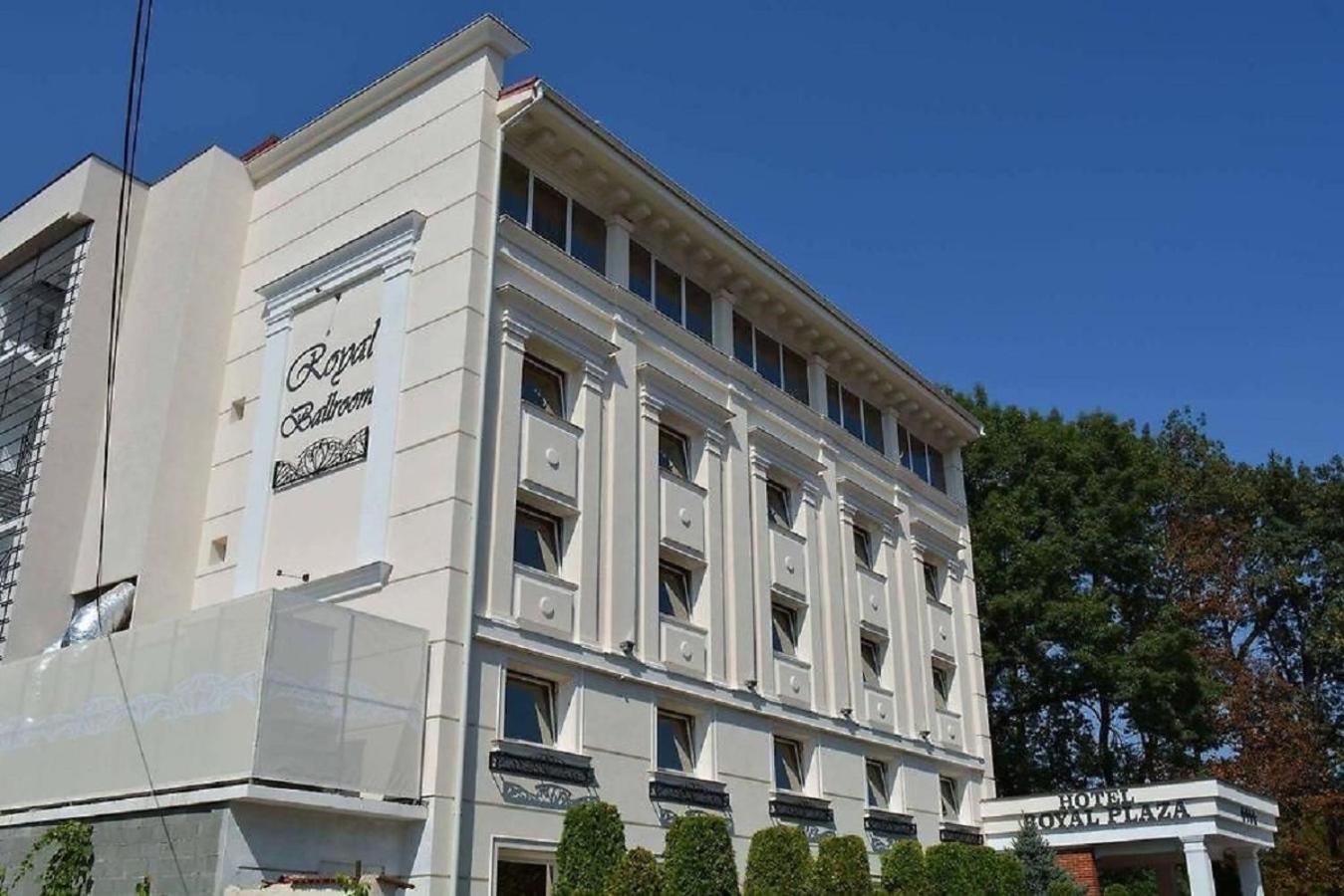 Hotel Royal Plaza By Timhotels Timisoara Bagian luar foto